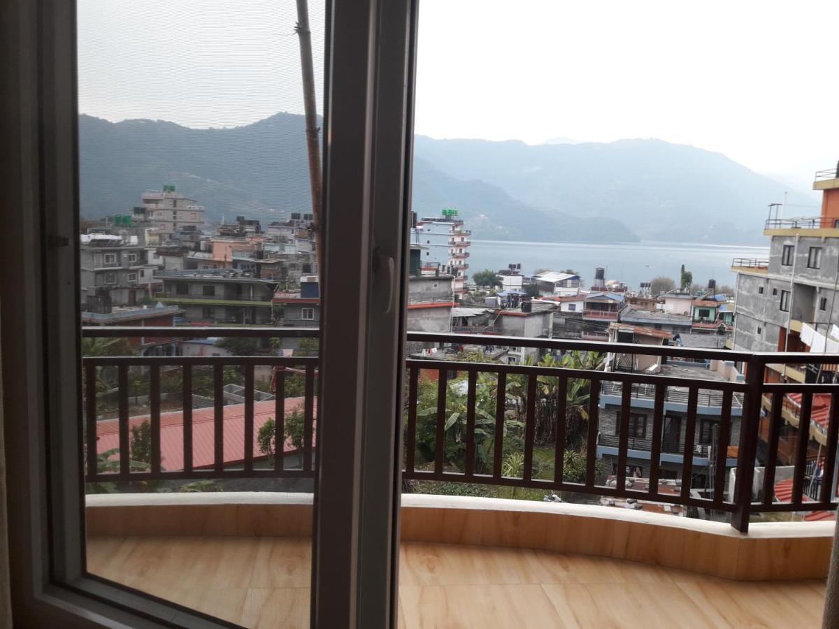 Beli Guest House Pokhara Esterno foto